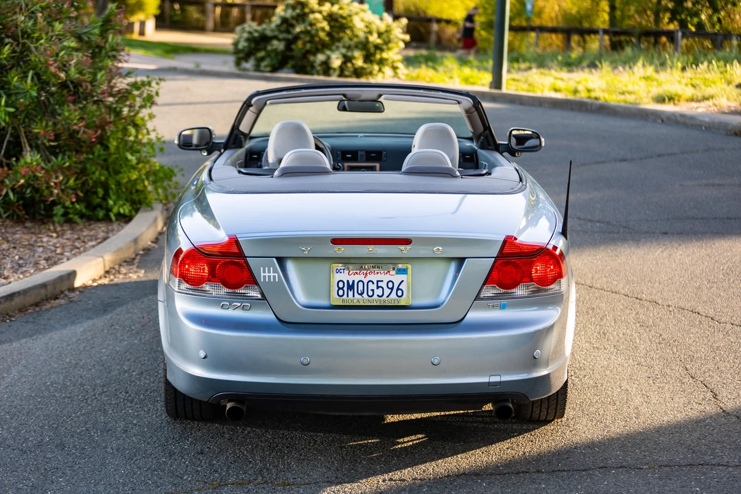 2008 Volvo C70 2nd Gen - Image 11 of 31