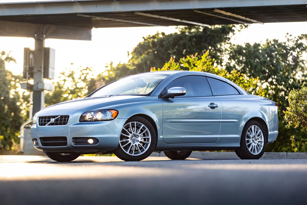 2008 Volvo C70 2nd Gen - Image 24 of 31