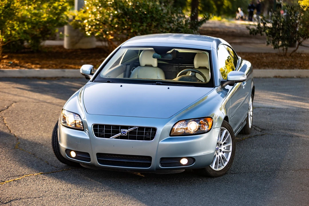 2008 Volvo C70 2nd Gen - Image 21 of 31