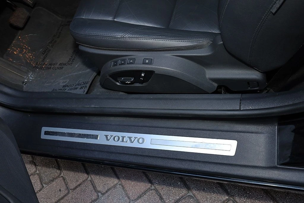 2008 Volvo C70 2nd Gen - Image 8 of 12