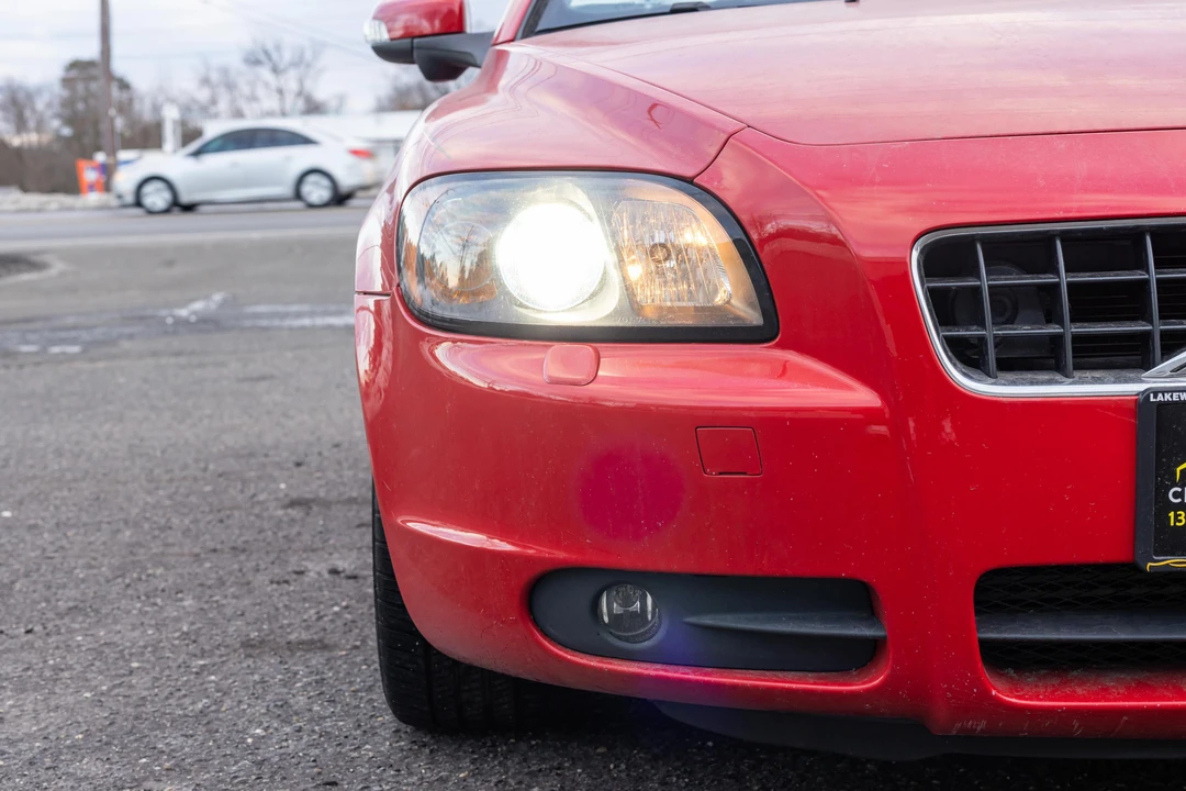 2008 Volvo C70 2nd Gen - Image 11 of 31