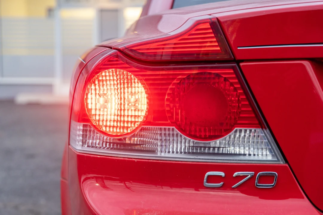 2008 Volvo C70 2nd Gen - Image 26 of 31