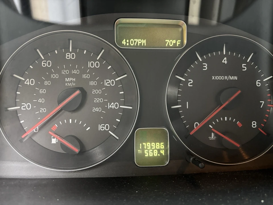 2008 Volvo C70 2nd Gen - Image 14 of 17