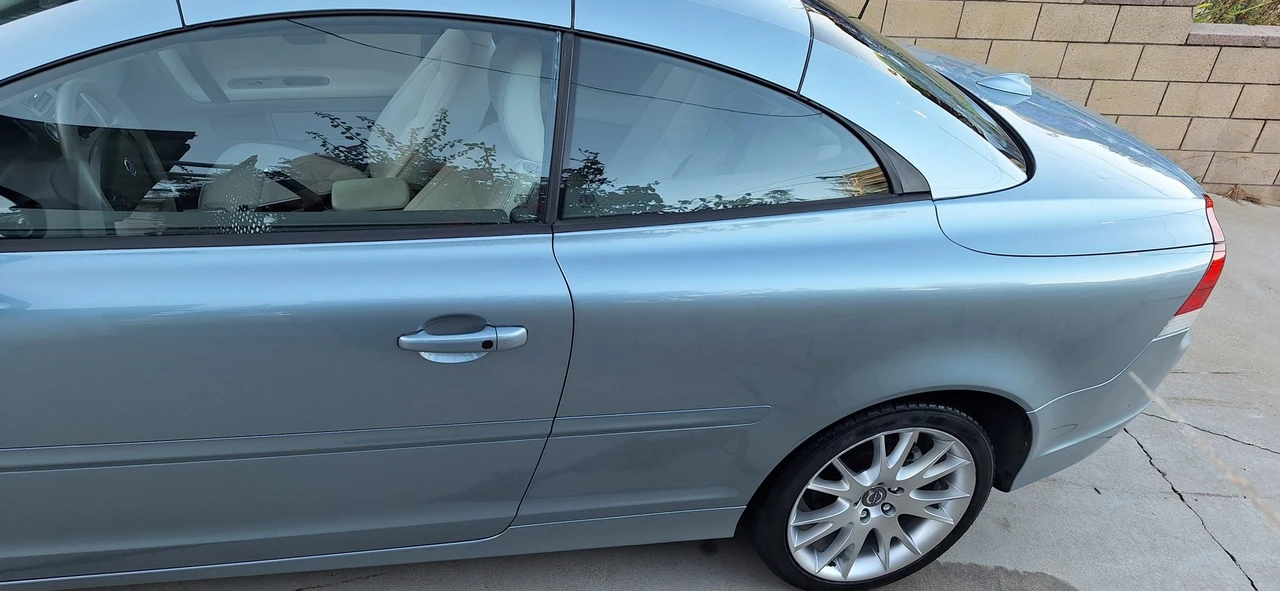 2008 Volvo C70 2nd Gen - Image 17 of 31