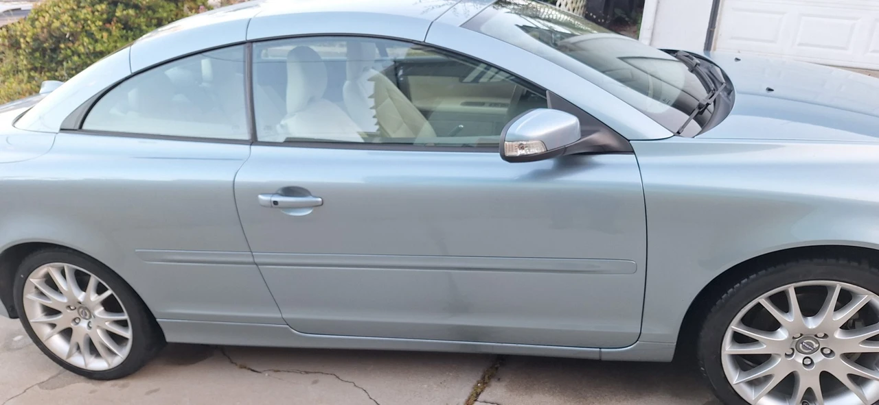 2008 Volvo C70 2nd Gen - Image 23 of 31