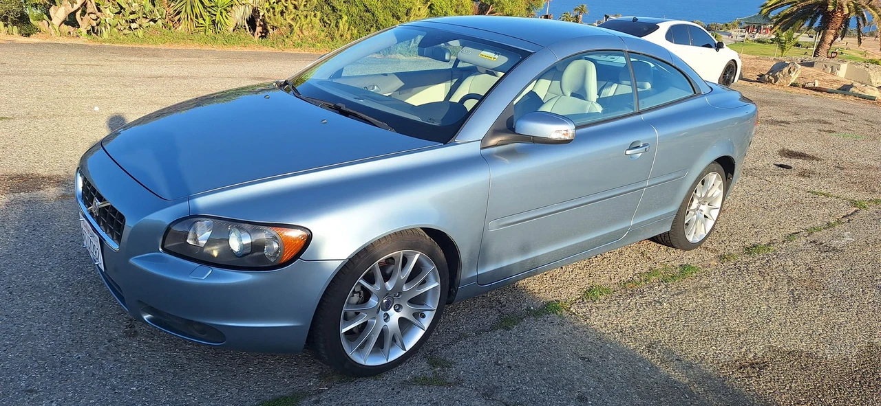 2008 Volvo C70 2nd Gen - Image 3 of 31