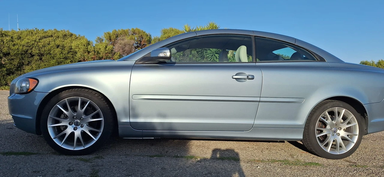 2008 Volvo C70 2nd Gen - Image 4 of 31