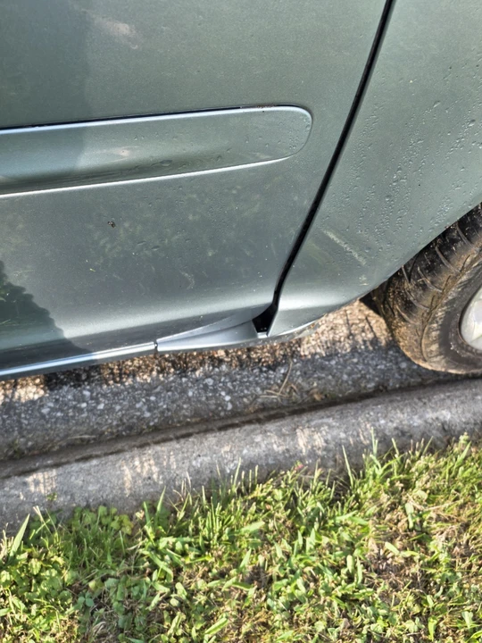 2008 Volvo C70 2nd Gen - Image 13 of 26