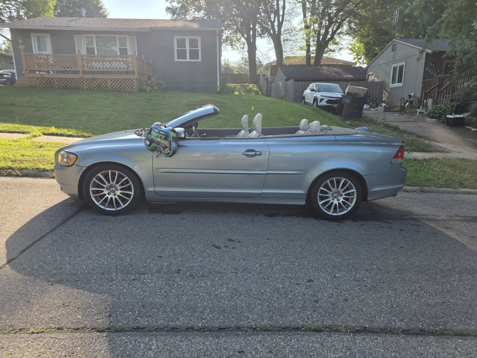 2008 Volvo C70 2nd Gen - Image 10 of 26