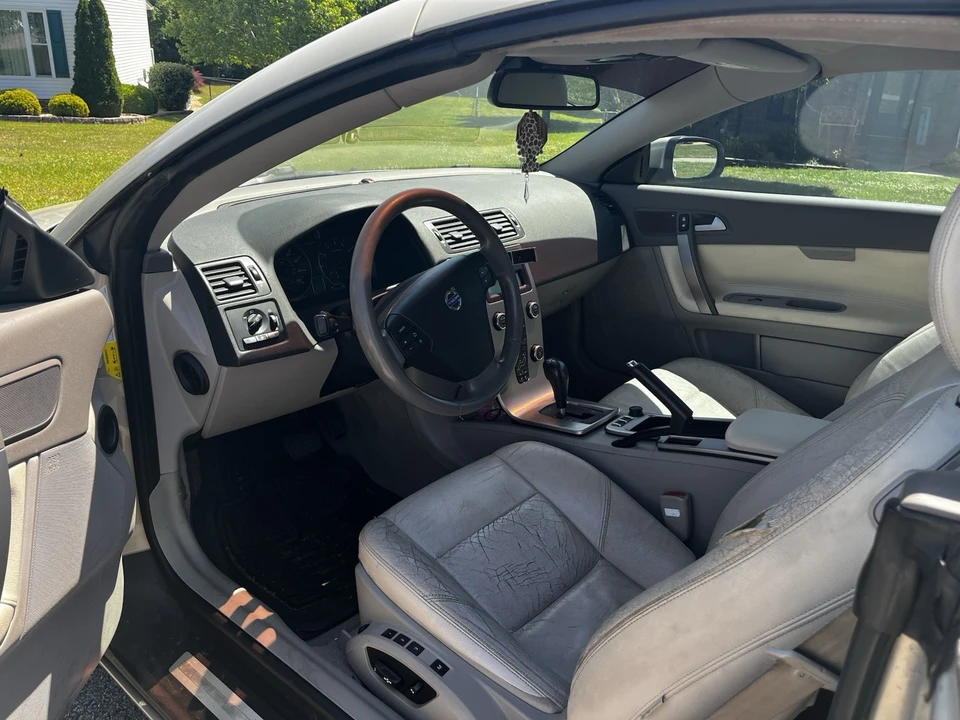 2008 Volvo C70 2nd Gen - Image 4 of 12