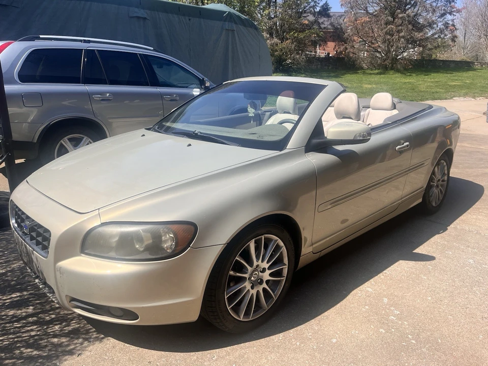 2008 Volvo C70 2nd Gen - Image 6 of 12
