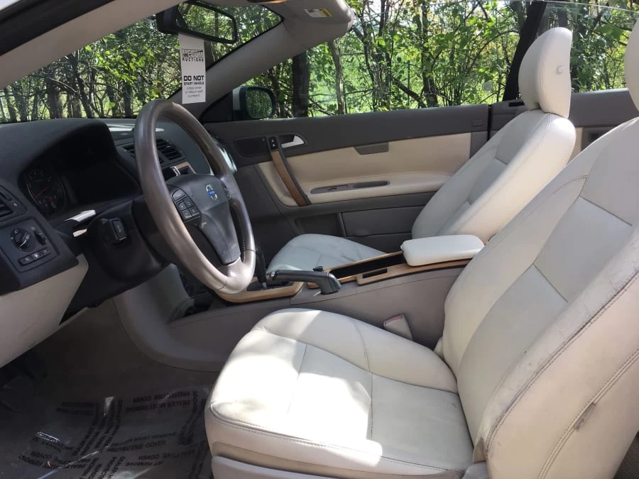2008 Volvo C70 2nd Gen - Image 3 of 7