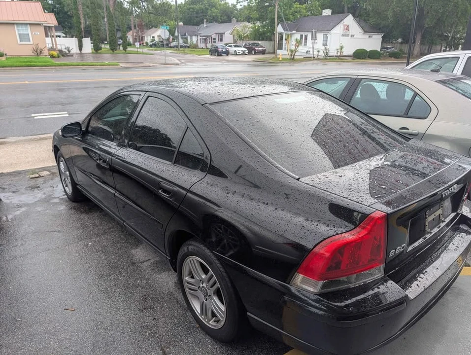 2008 Volvo S60 1st Gen - Image 2 of 3