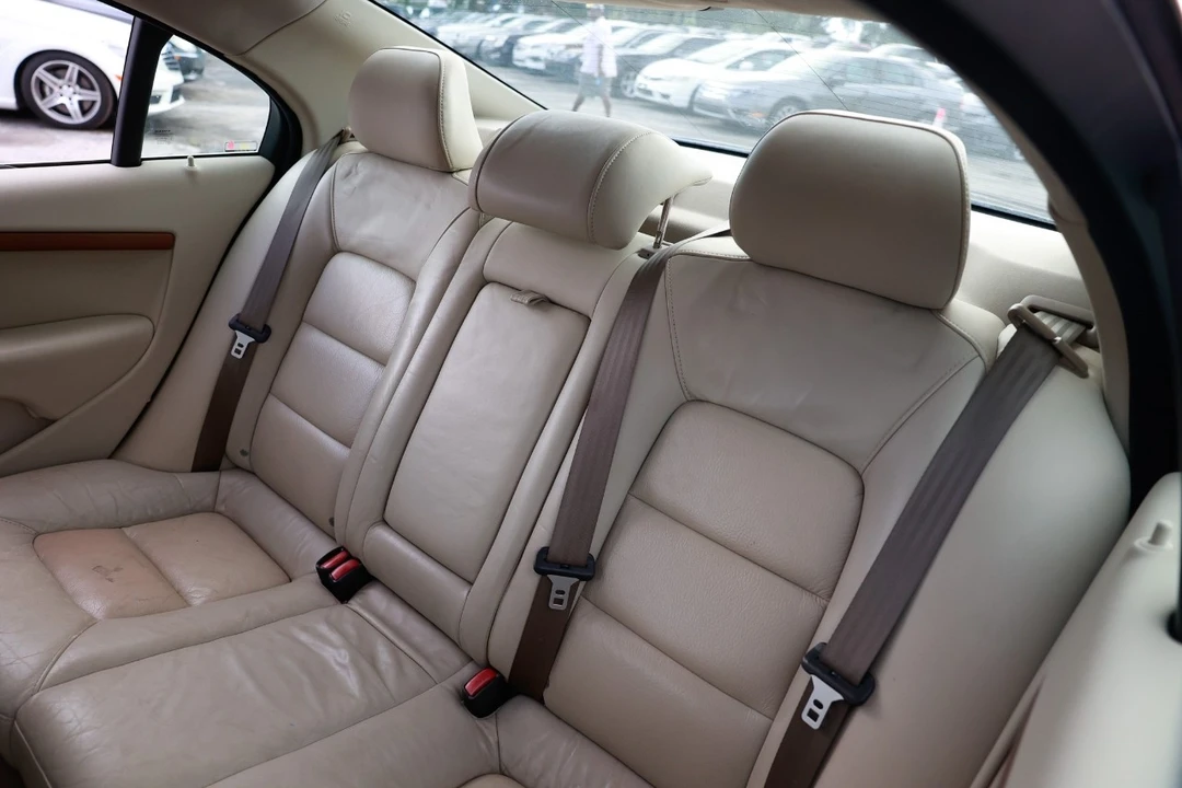 2008 Volvo S80 2nd Gen - Image 8 of 12