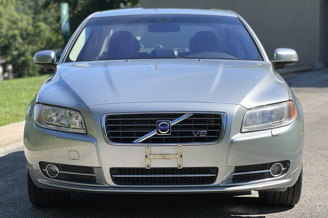 2008 Volvo S80 2nd Gen - Image 2 of 6