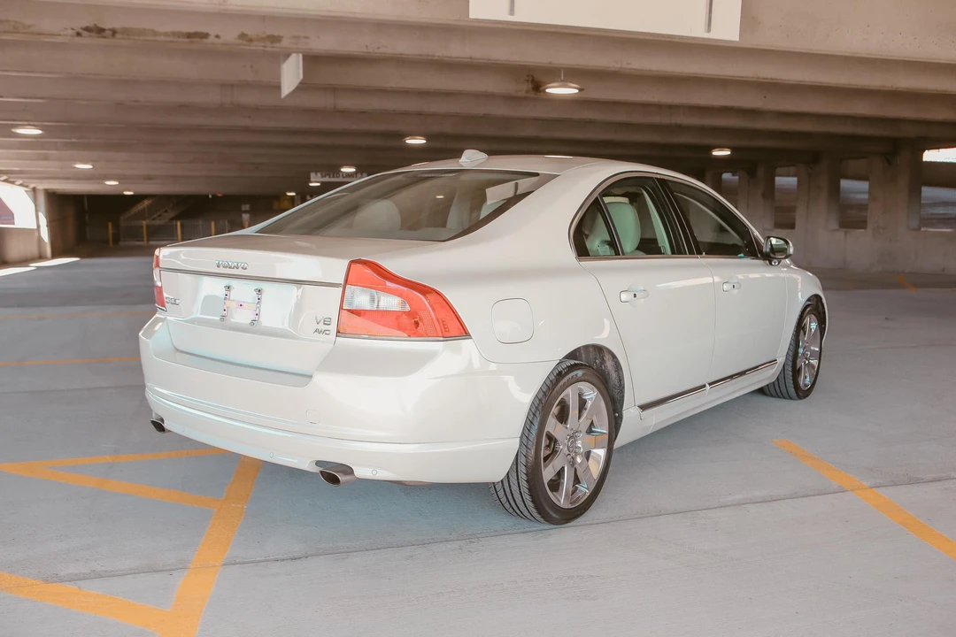 2008 Volvo S80 2nd Gen - Image 17 of 31