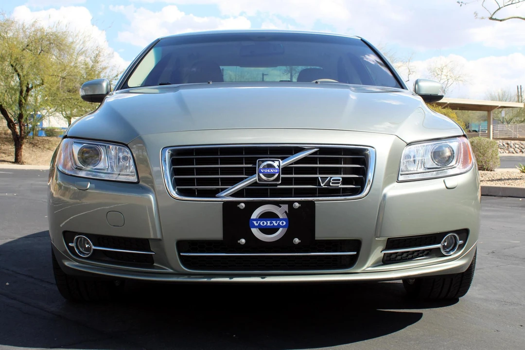 2008 Volvo S80 2nd Gen - Image 2 of 9
