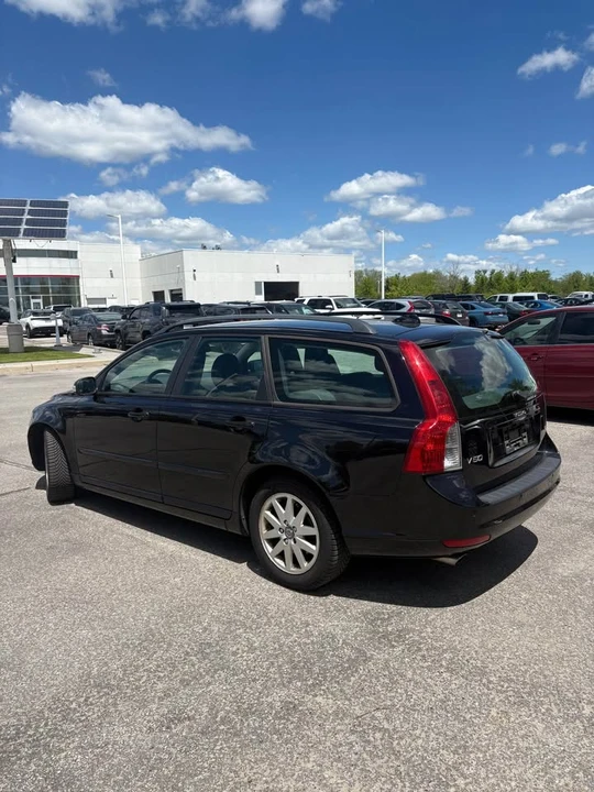 2008 Volvo V50 - Image 2 of 13