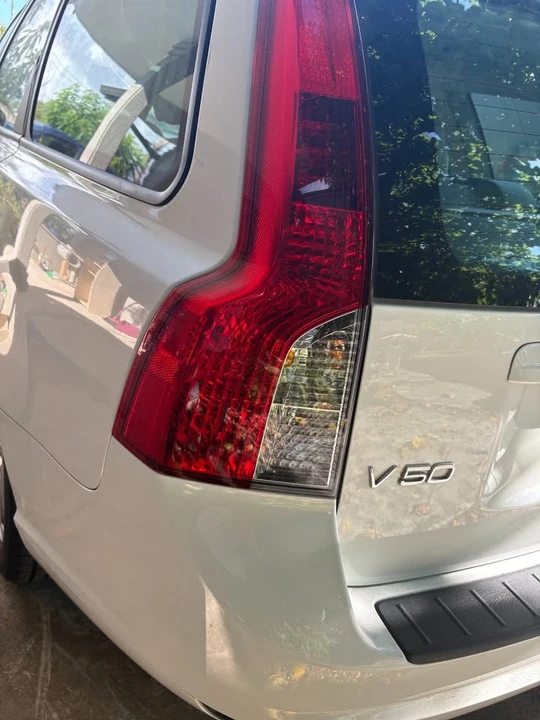 2008 Volvo V50 - Image 2 of 20