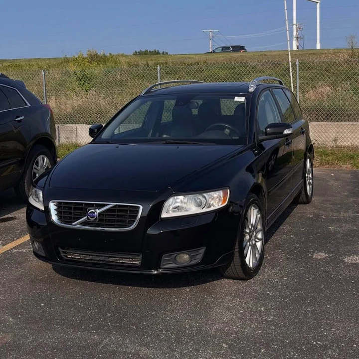 2008 Volvo V50 - Image 2 of 8