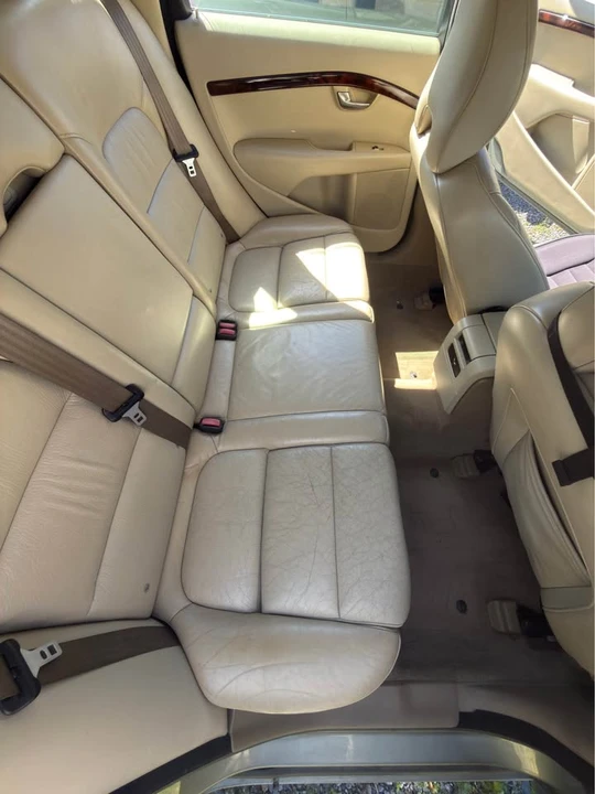 2008 Volvo V70 3rd Gen - Image 15 of 20