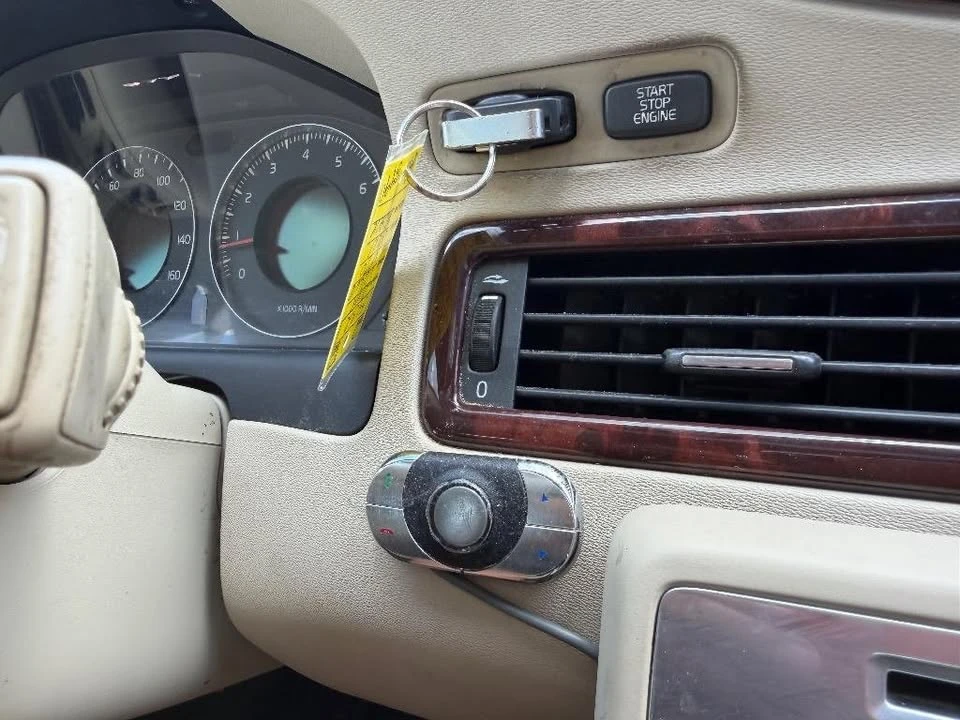 2008 Volvo V70 3rd Gen - Image 10 of 20