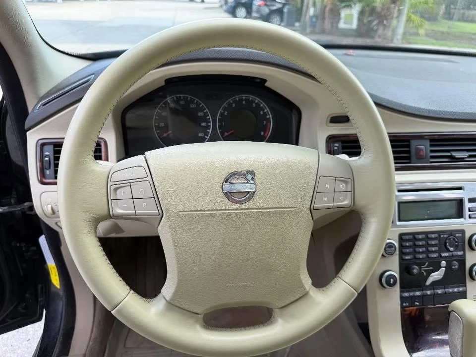 2008 Volvo V70 3rd Gen - Image 19 of 20
