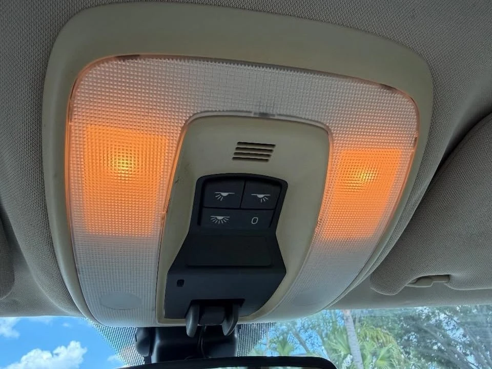 2008 Volvo V70 3rd Gen - Image 15 of 20