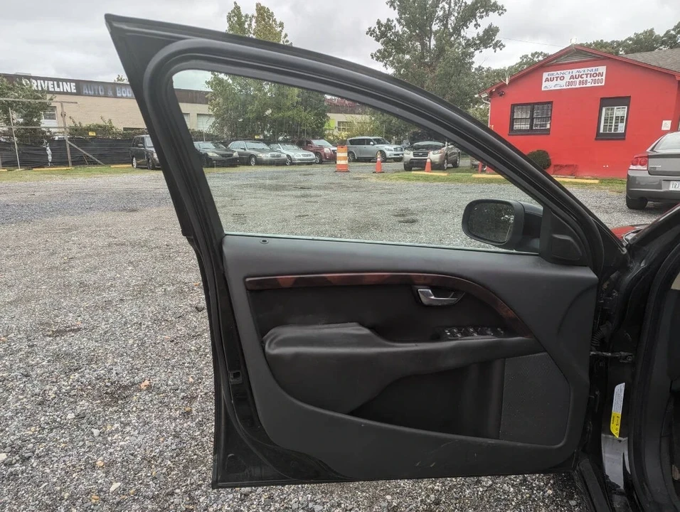 2008 Volvo V70 3rd Gen - Image 18 of 21