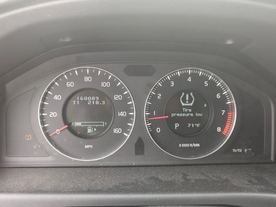 2008 Volvo V70 3rd Gen - Image 14 of 21