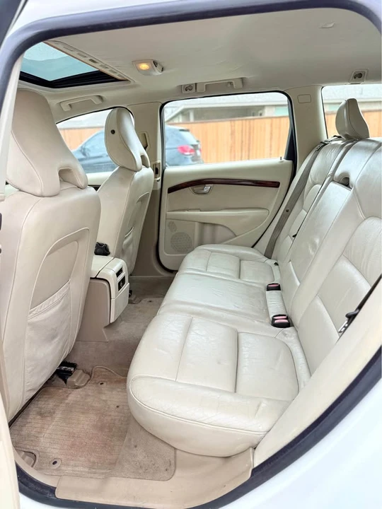 2008 Volvo V70 3rd Gen - Image 12 of 21