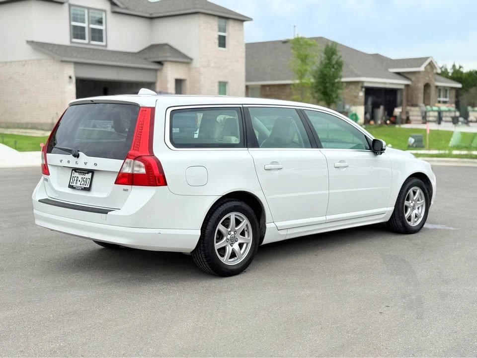 2008 Volvo V70 3rd Gen - Image 3 of 21