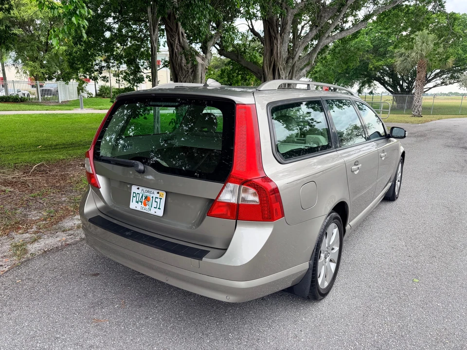 2008 Volvo V70 3rd Gen - Image 30 of 31
