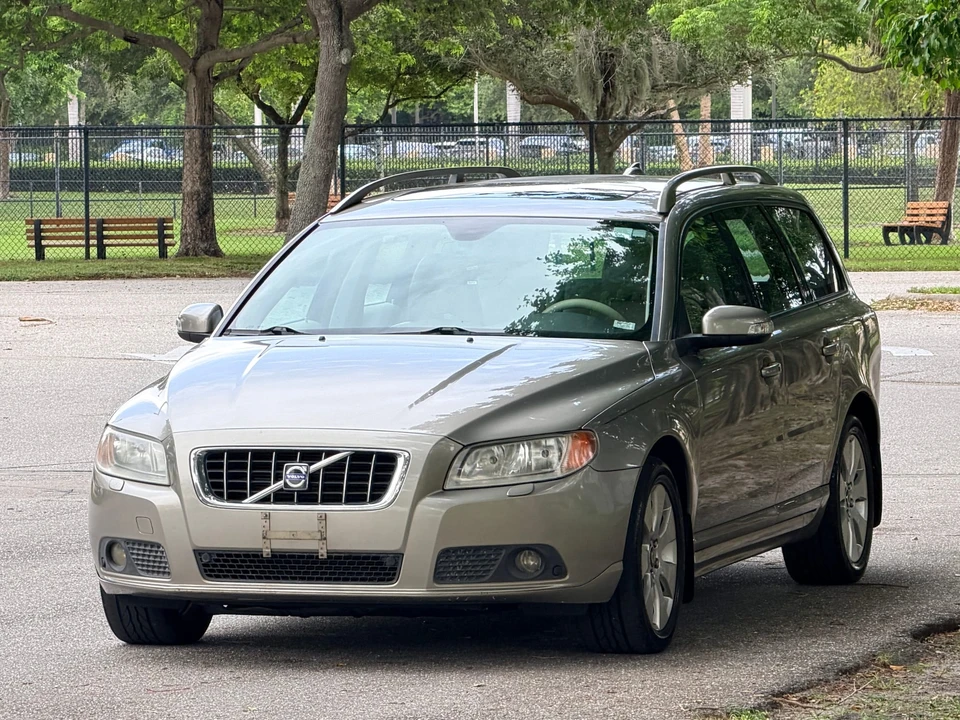 2008 Volvo V70 3rd Gen - Image 8 of 31