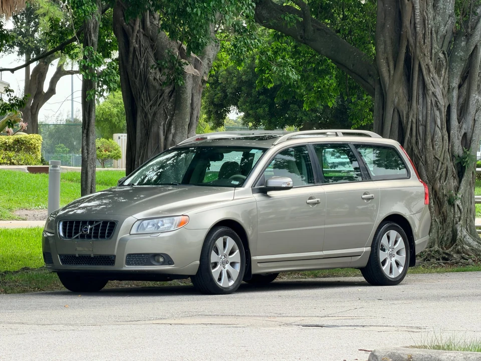 2008 Volvo V70 3rd Gen - Image 7 of 31