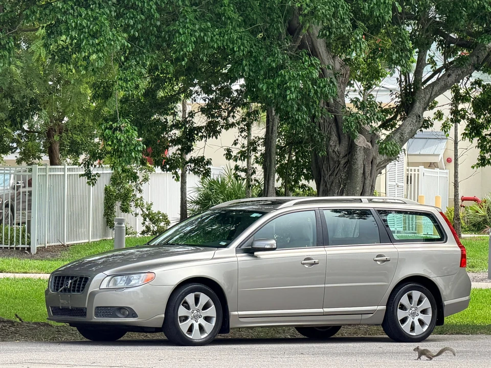 2008 Volvo V70 3rd Gen - Image 4 of 31