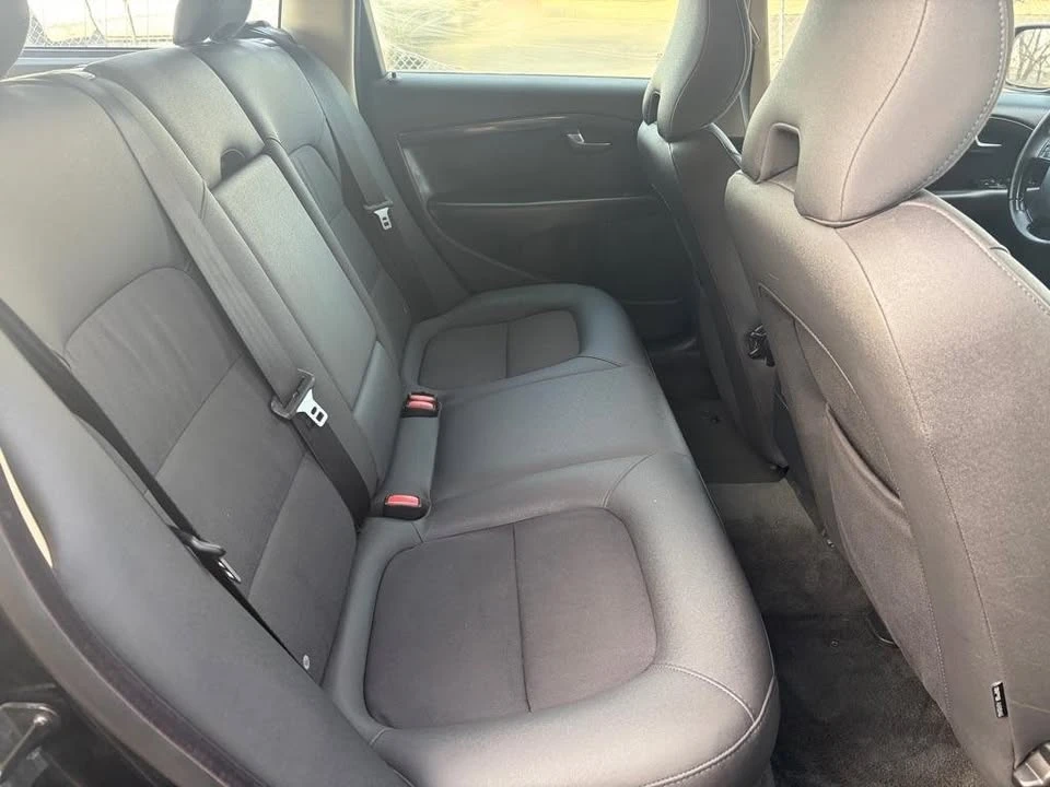 2008 Volvo XC70 3rd Gen - Image 13 of 20