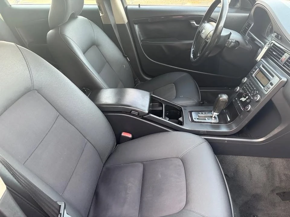 2008 Volvo XC70 3rd Gen - Image 11 of 20