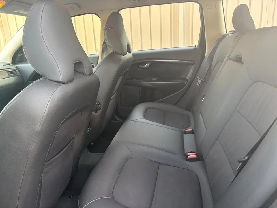 2008 Volvo XC70 3rd Gen - Image 17 of 20