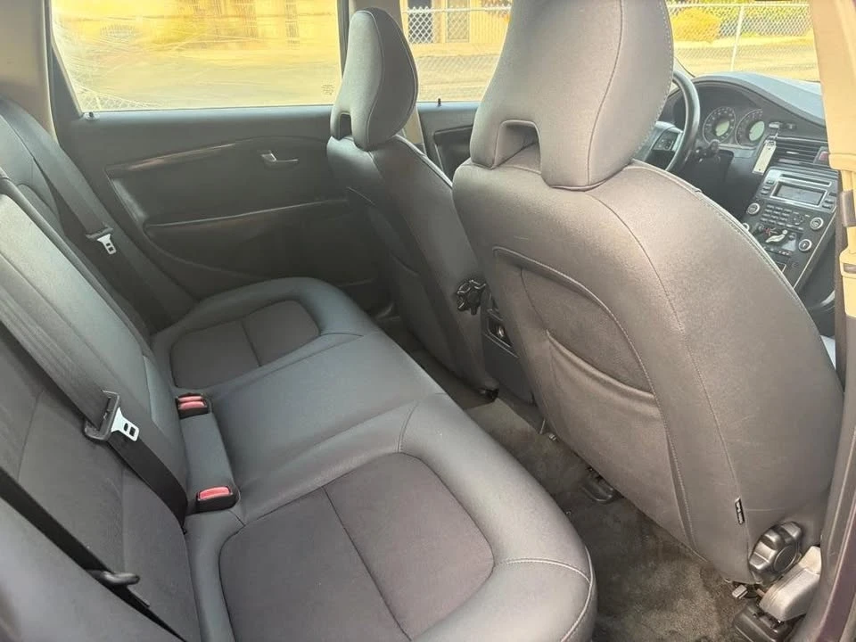 2008 Volvo XC70 3rd Gen - Image 14 of 20