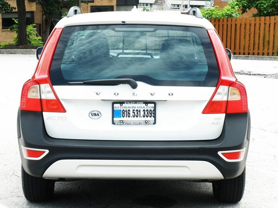 2008 Volvo XC70 3rd Gen - Image 11 of 20