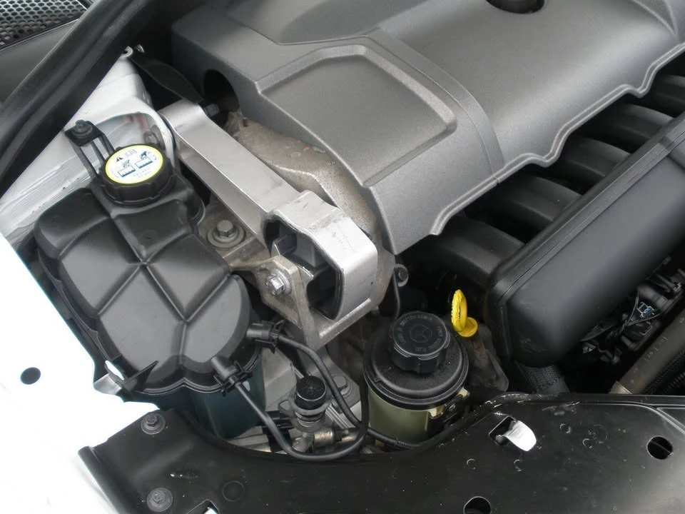 2008 Volvo XC70 3rd Gen - Image 16 of 20