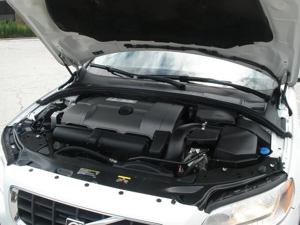 2008 Volvo XC70 3rd Gen - Image 13 of 20