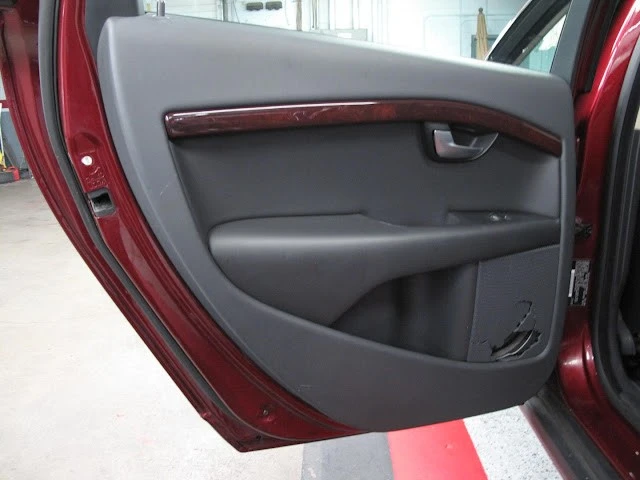 2008 Volvo XC70 3rd Gen - Image 16 of 31