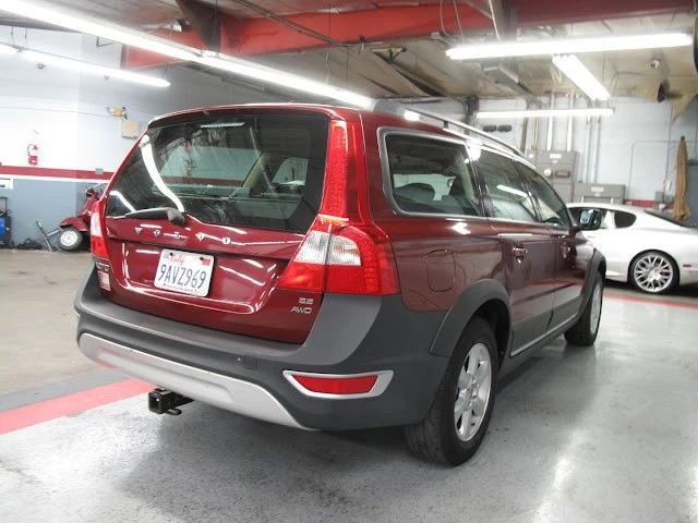 2008 Volvo XC70 3rd Gen - Image 13 of 31