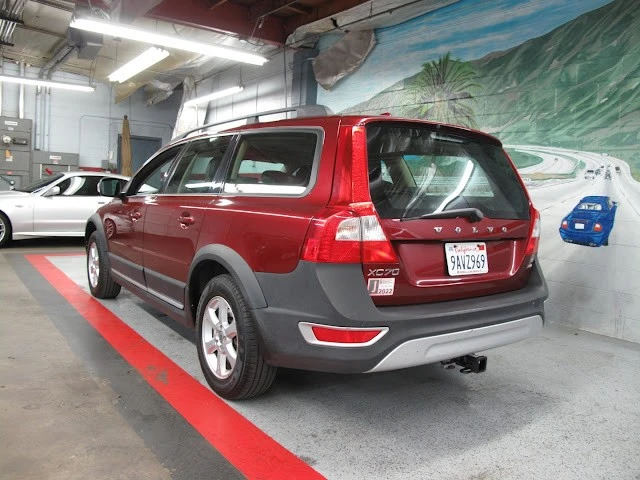 2008 Volvo XC70 3rd Gen - Image 17 of 31