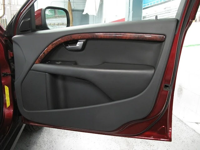 2008 Volvo XC70 3rd Gen - Image 12 of 31
