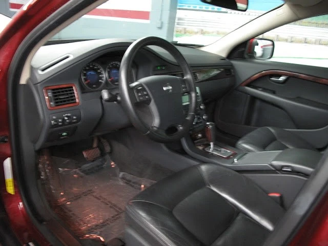 2008 Volvo XC70 3rd Gen - Image 5 of 31