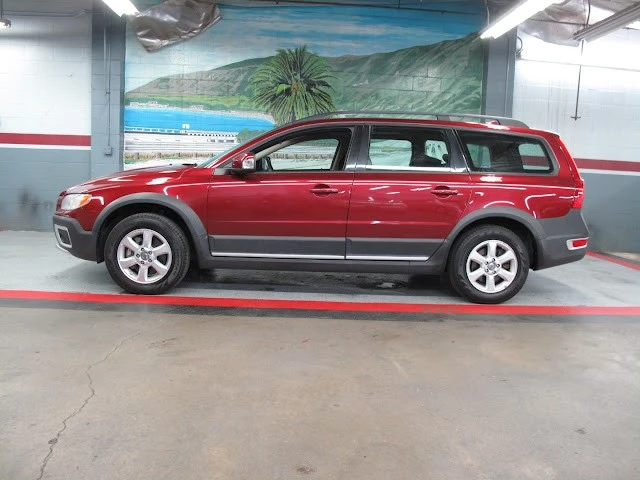 2008 Volvo XC70 3rd Gen - Image 4 of 31