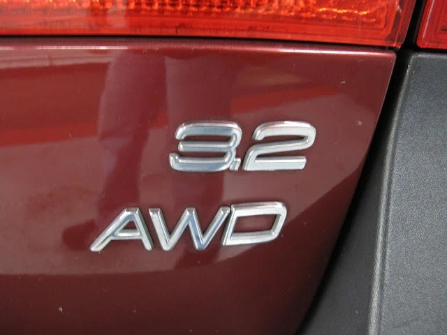 2008 Volvo XC70 3rd Gen - Image 3 of 31
